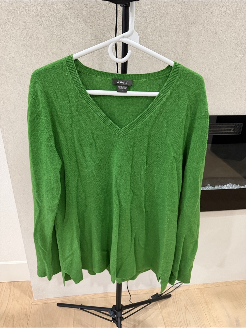 Pure Amici Women's Green 100% Cashmere V-Neck Sweater size L